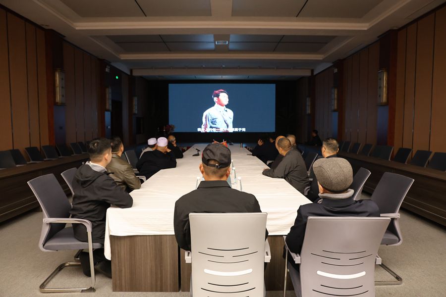 893A4370.JPG 893A4370.JPG